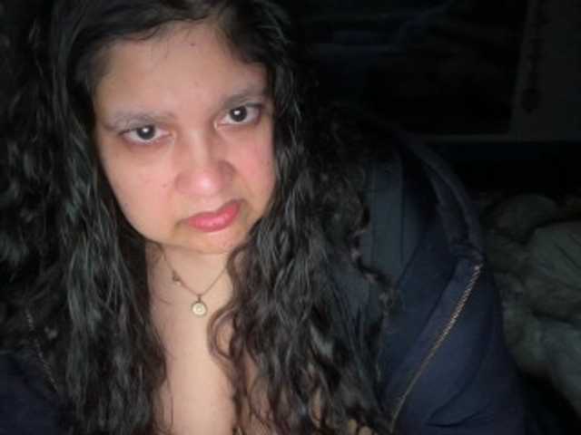 DUMBHOEMELANIE's BongaCams show and profile