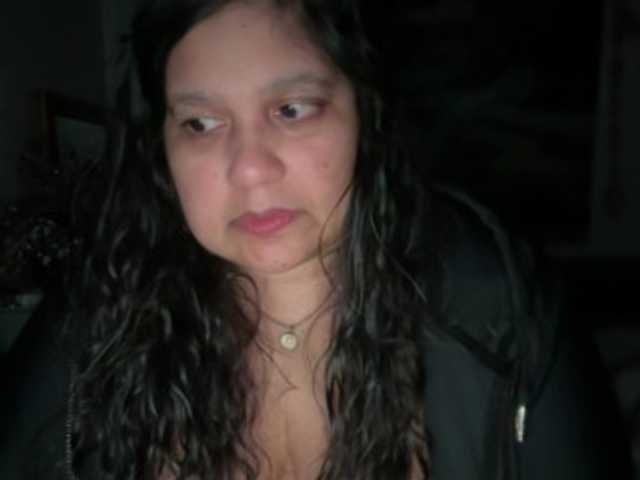 DUMBHOEMELANIE's BongaCams show and profile