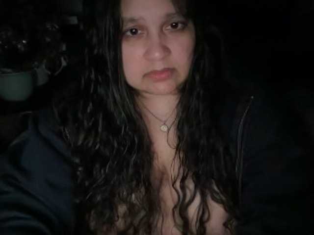 DUMBHOEMELANIE's BongaCams show and profile