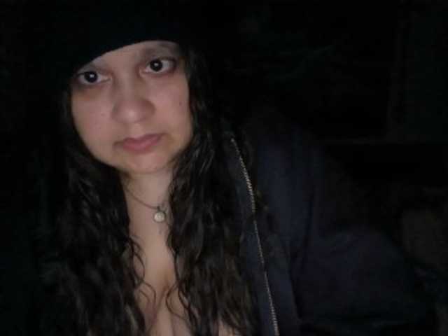 DUMBHOEMELANIE's BongaCams show and profile