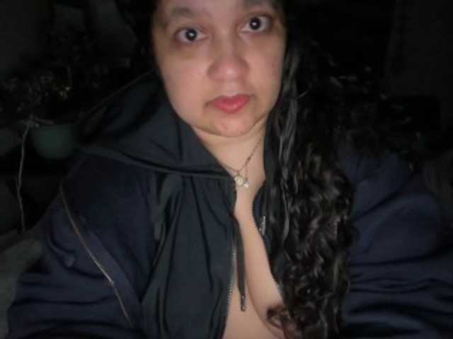 DUMBHOEMELANIE's BongaCams show and profile