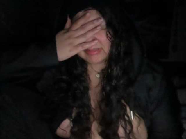 DUMBHOEMELANIE's BongaCams show and profile