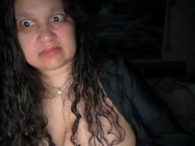 DUMBHOEMELANIE's BongaCams show and profile