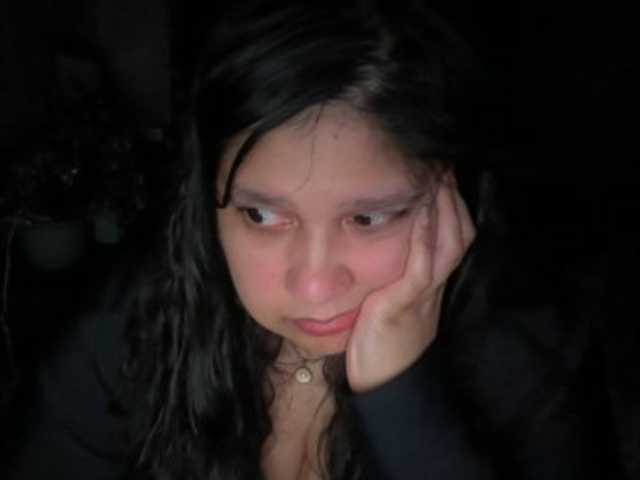 DUMBHOEMELANIE's BongaCams show and profile