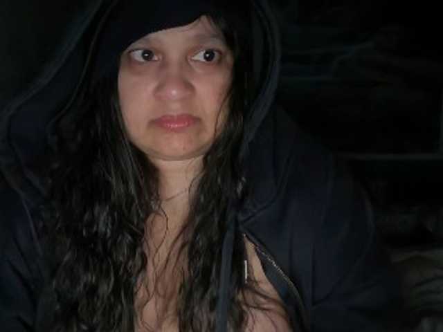 DUMBHOEMELANIE's BongaCams show and profile