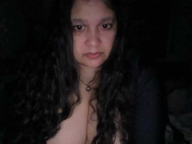 DUMBHOEMELANIE's BongaCams show and profile