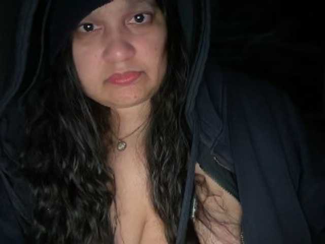 DUMBHOEMELANIE's BongaCams show and profile