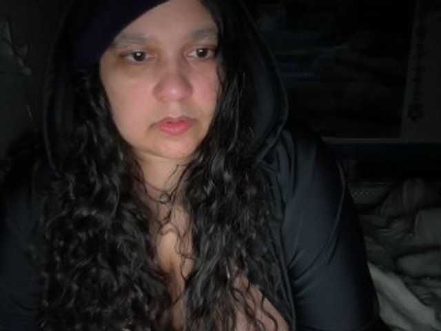 DUMBHOEMELANIE's BongaCams show and profile