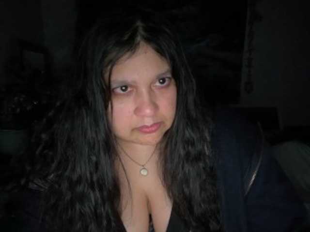 DUMBHOEMELANIE's BongaCams show and profile