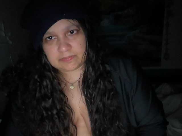 DUMBHOEMELANIE's BongaCams show and profile