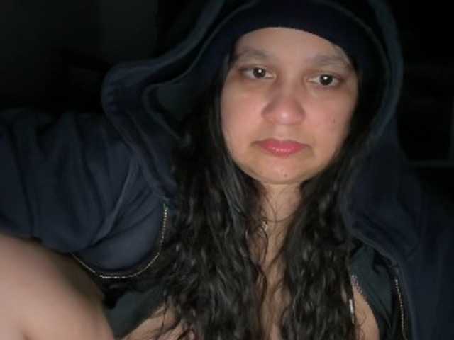 DUMBHOEMELANIE's BongaCams show and profile