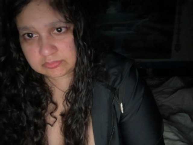 DUMBHOEMELANIE's BongaCams show and profile