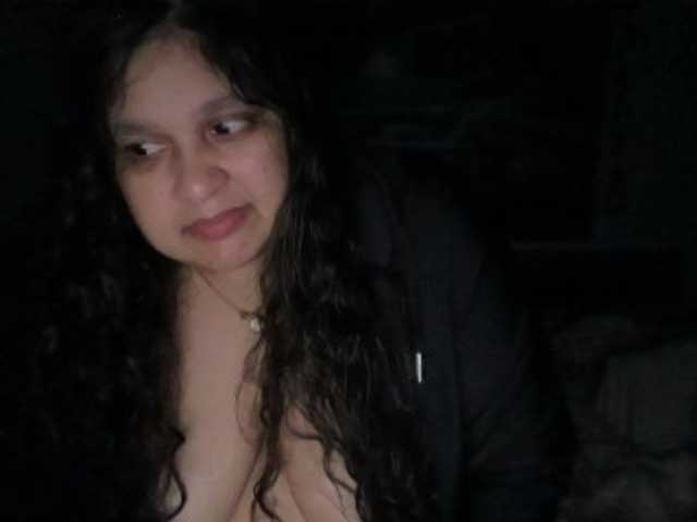 DUMBHOEMELANIE's BongaCams show and profile