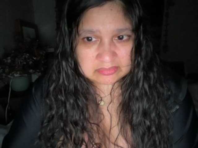 DUMBHOEMELANIE's BongaCams show and profile