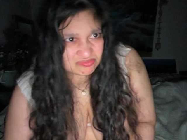  DUMBHOEMELANIE chat room