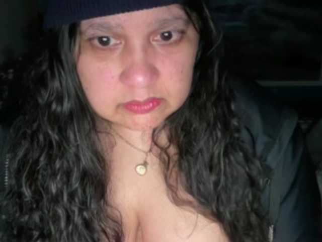 DUMBHOEMELANIE's BongaCams show and profile