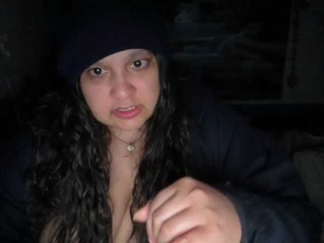 DUMBHOEMELANIE's BongaCams show and profile