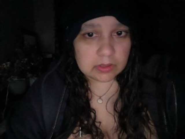 DUMBHOEMELANIE's BongaCams show and profile