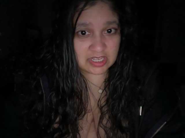 DUMBHOEMELANIE's BongaCams show and profile
