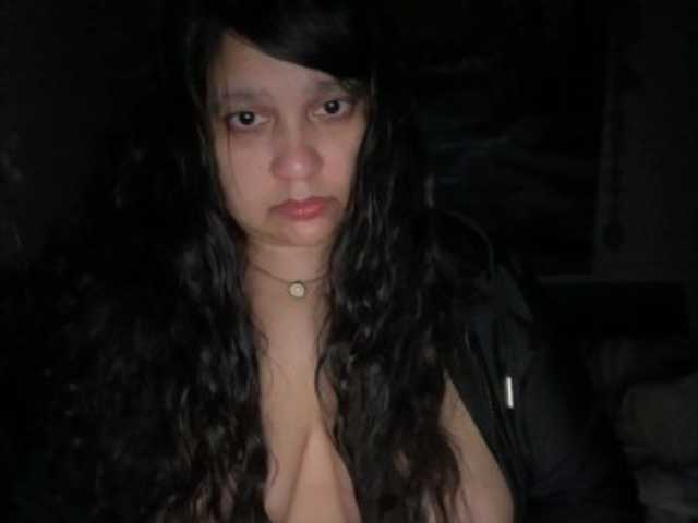 DUMBHOEMELANIE's BongaCams show and profile