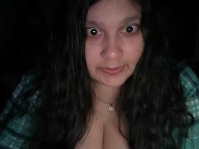 DUMBHOEMELANIE's BongaCams show and profile