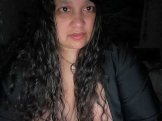 DUMBHOEMELANIE's BongaCams show and profile