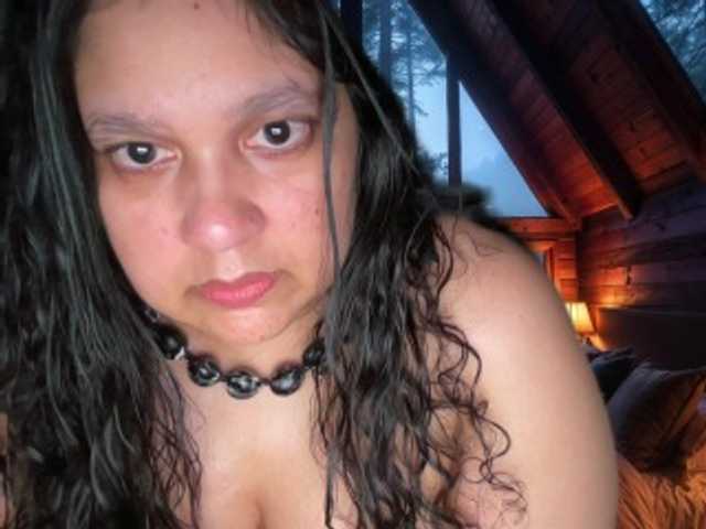 DUMBHOEMELANIE's BongaCams show and profile
