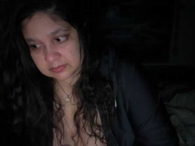 DUMBHOEMELANIE's BongaCams show and profile