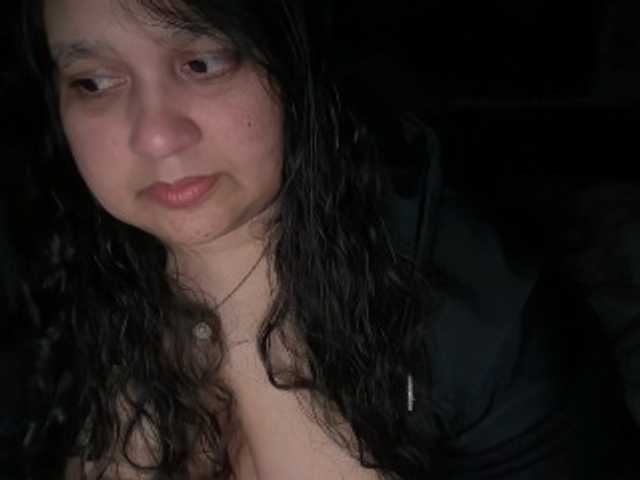 DUMBHOEMELANIE's BongaCams show and profile