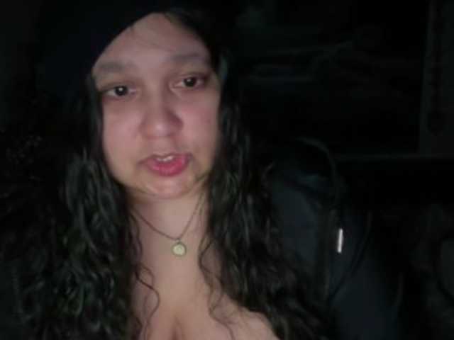 DUMBHOEMELANIE's BongaCams show and profile