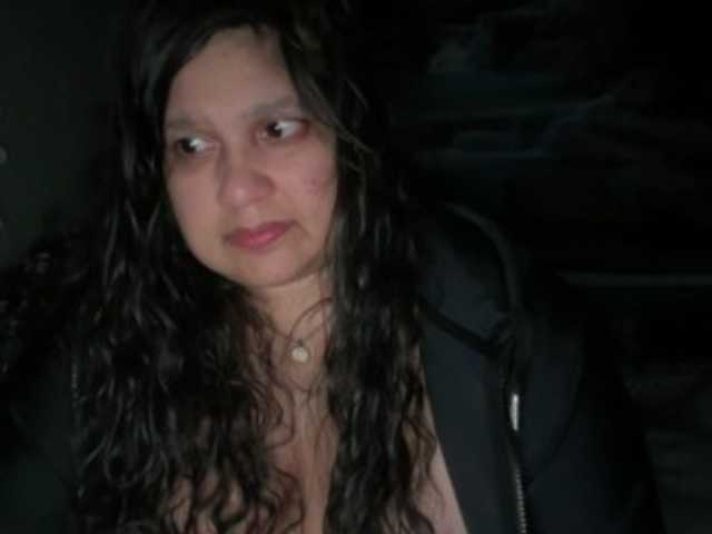 DUMBHOEMELANIE from BongaCams