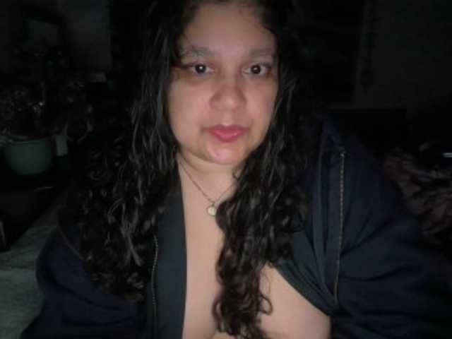 DUMBHOEMELANIE's BongaCams show and profile