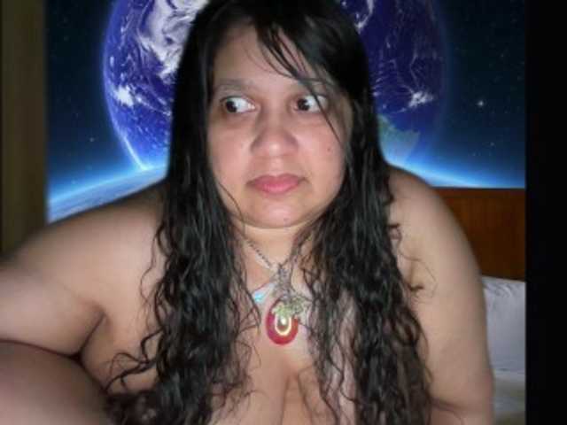 DUMBHOEMELANIE's BongaCams show and profile