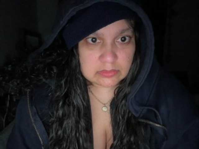 DUMBHOEMELANIE's BongaCams show and profile