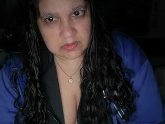 DUMBHOEMELANIE's BongaCams show and profile