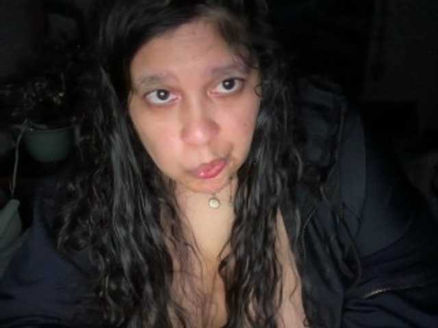 DUMBHOEMELANIE's BongaCams show and profile