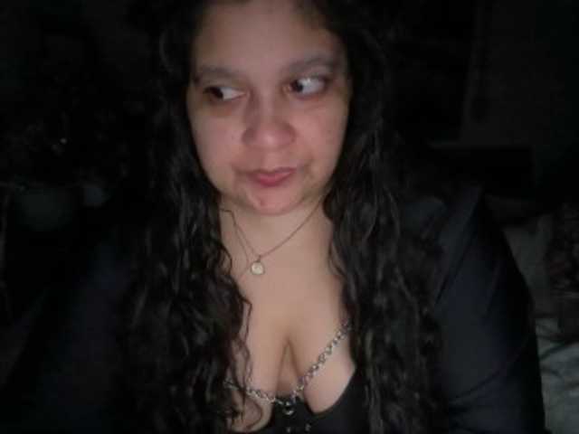 DUMBHOEMELANIE's BongaCams show and profile