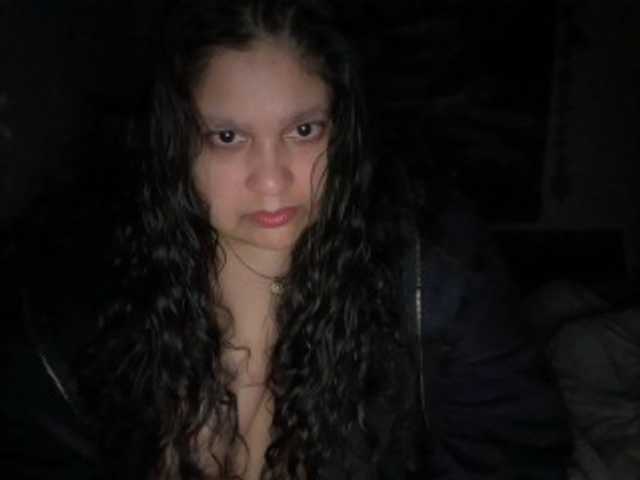 DUMBHOEMELANIE's BongaCams show and profile