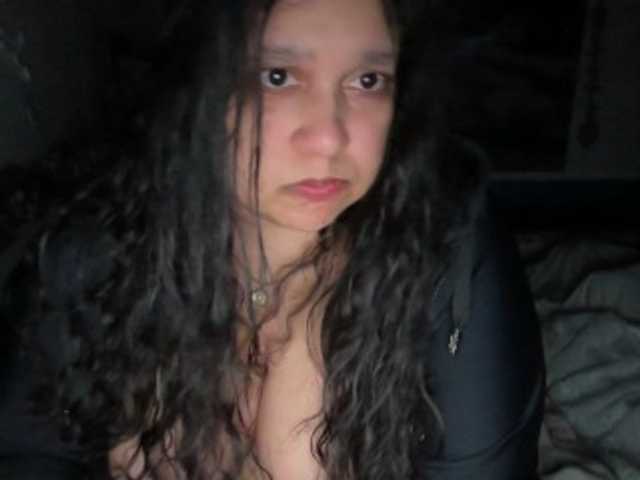 DUMBHOEMELANIE's BongaCams show and profile