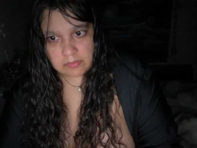 DUMBHOEMELANIE's BongaCams show and profile