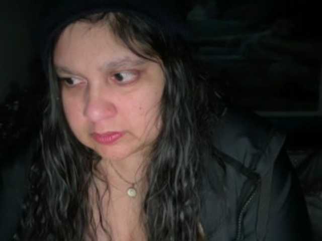 DUMBHOEMELANIE's BongaCams show and profile