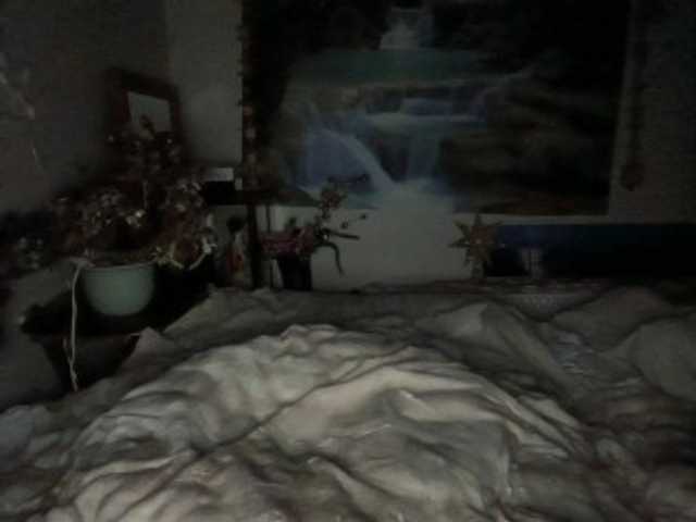 DUMBHOEMELANIE's BongaCams show and profile