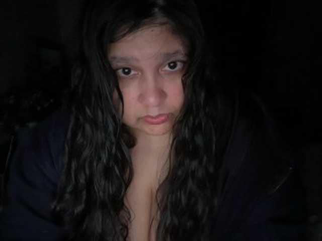 DUMBHOEMELANIE's BongaCams show and profile