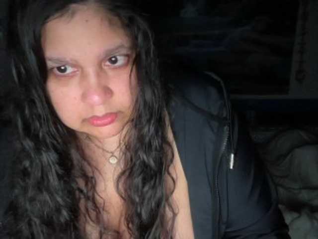 DUMBHOEMELANIE's BongaCams show and profile
