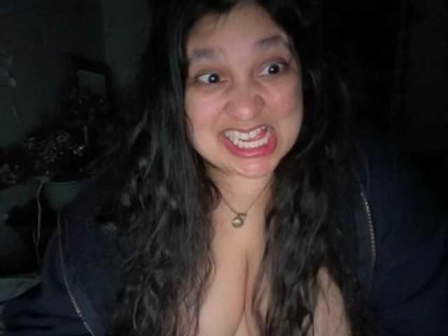 DUMBHOEMELANIE's BongaCams show and profile