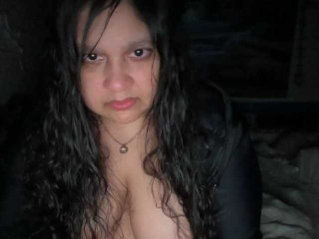 DUMBHOEMELANIE's BongaCams show and profile