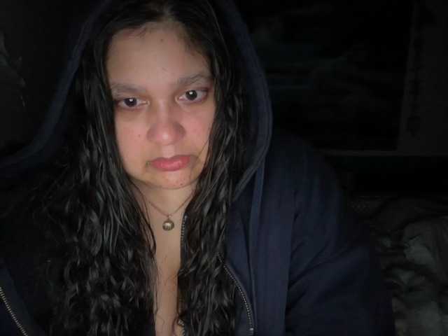 DUMBHOEMELANIE's BongaCams show and profile