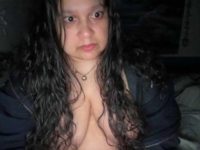 DUMBHOEMELANIE's BongaCams show and profile