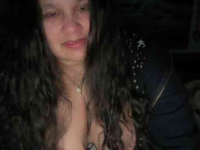 DUMBHOEMELANIE DUMBHOEMELANIE