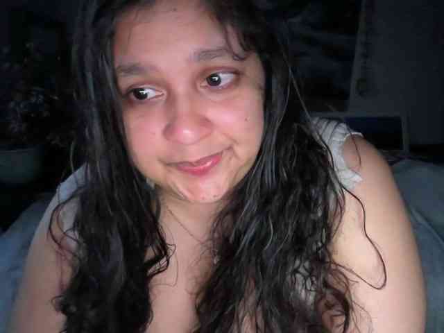 DUMBHOEMELANIE Live Webcam on BongaCams